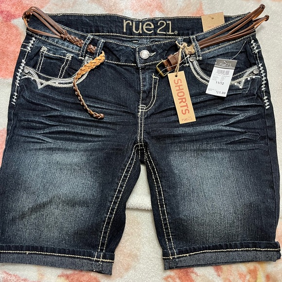 Rue 21 (long) blue Jean shorts size 11/12 NWT - Picture 2 of 2